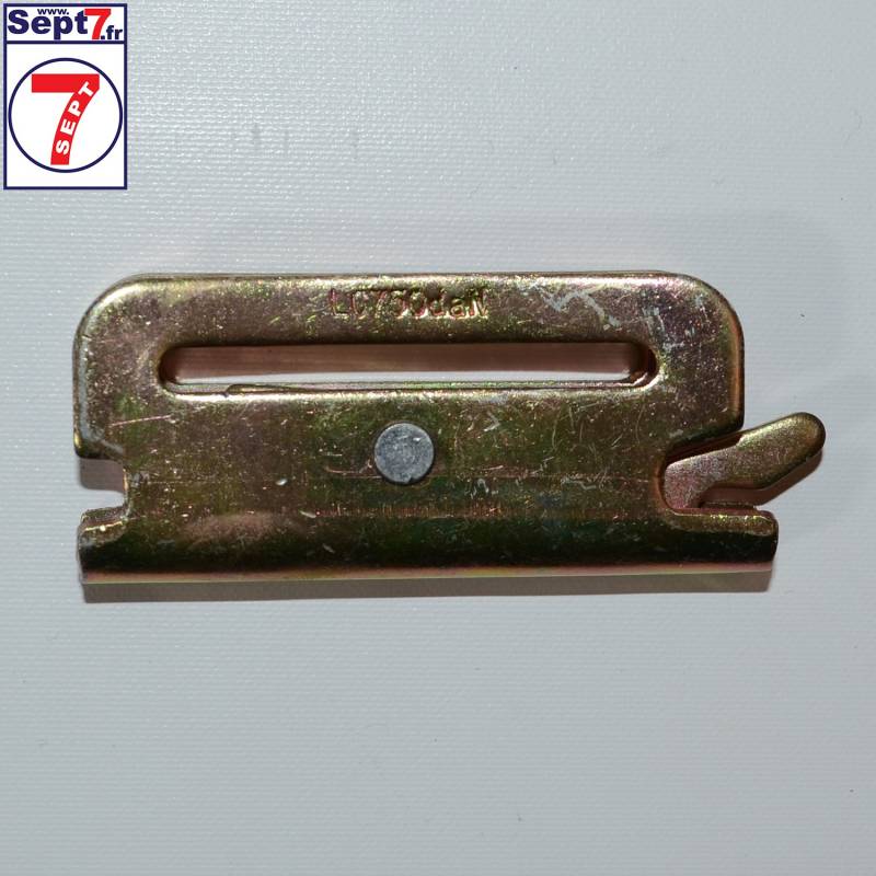 Attache à poussoir pour rail cargo